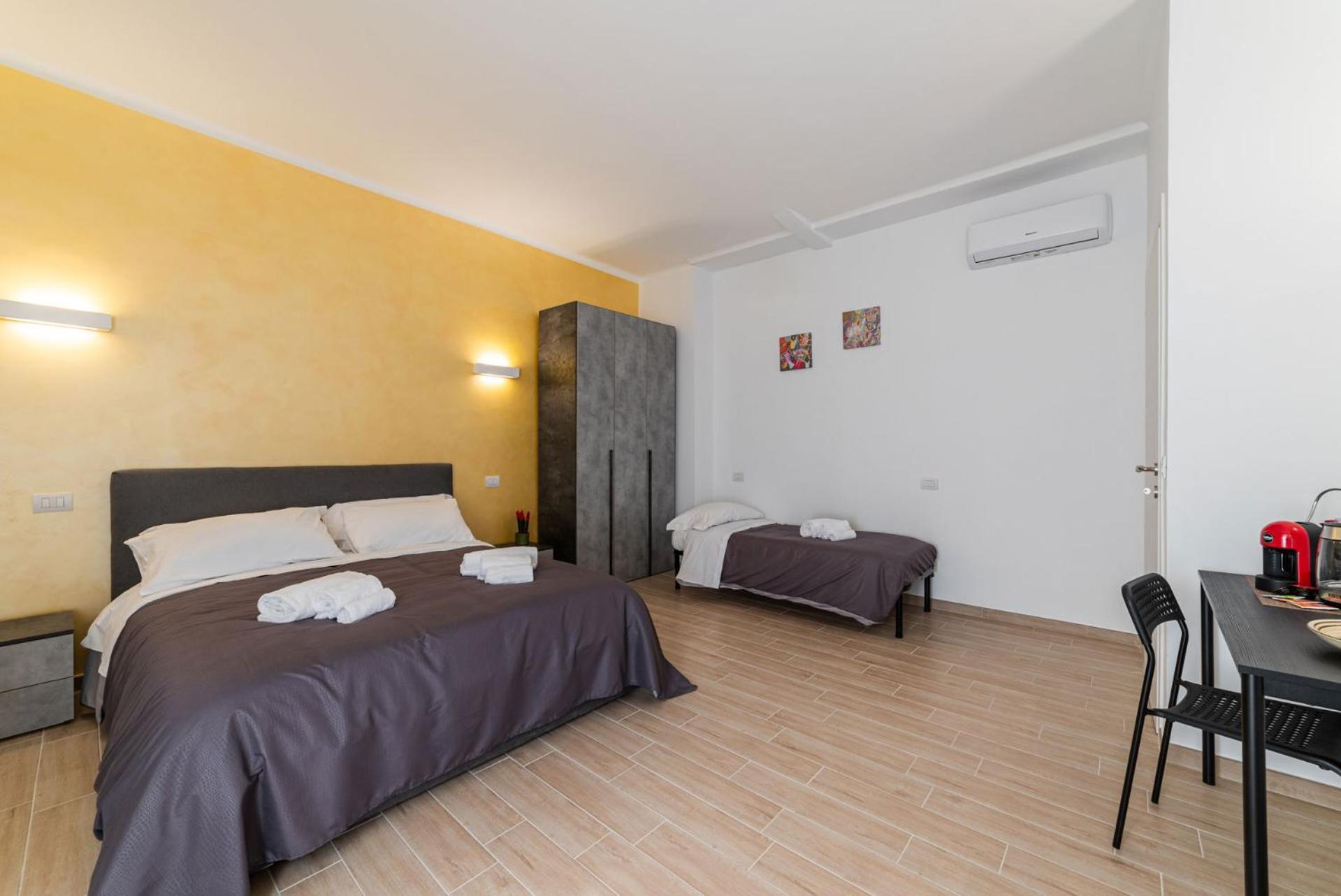 Al Teatro Rooms Bari Exterior foto