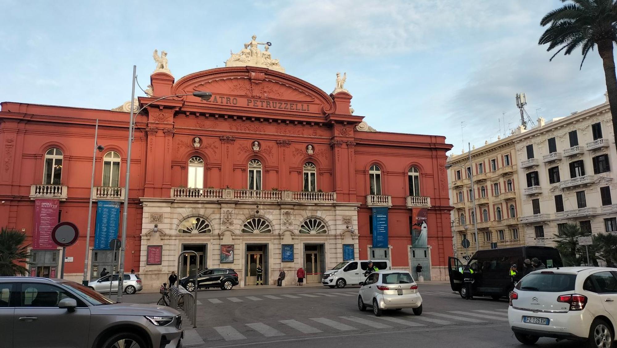 Al Teatro Rooms Bari Exterior foto