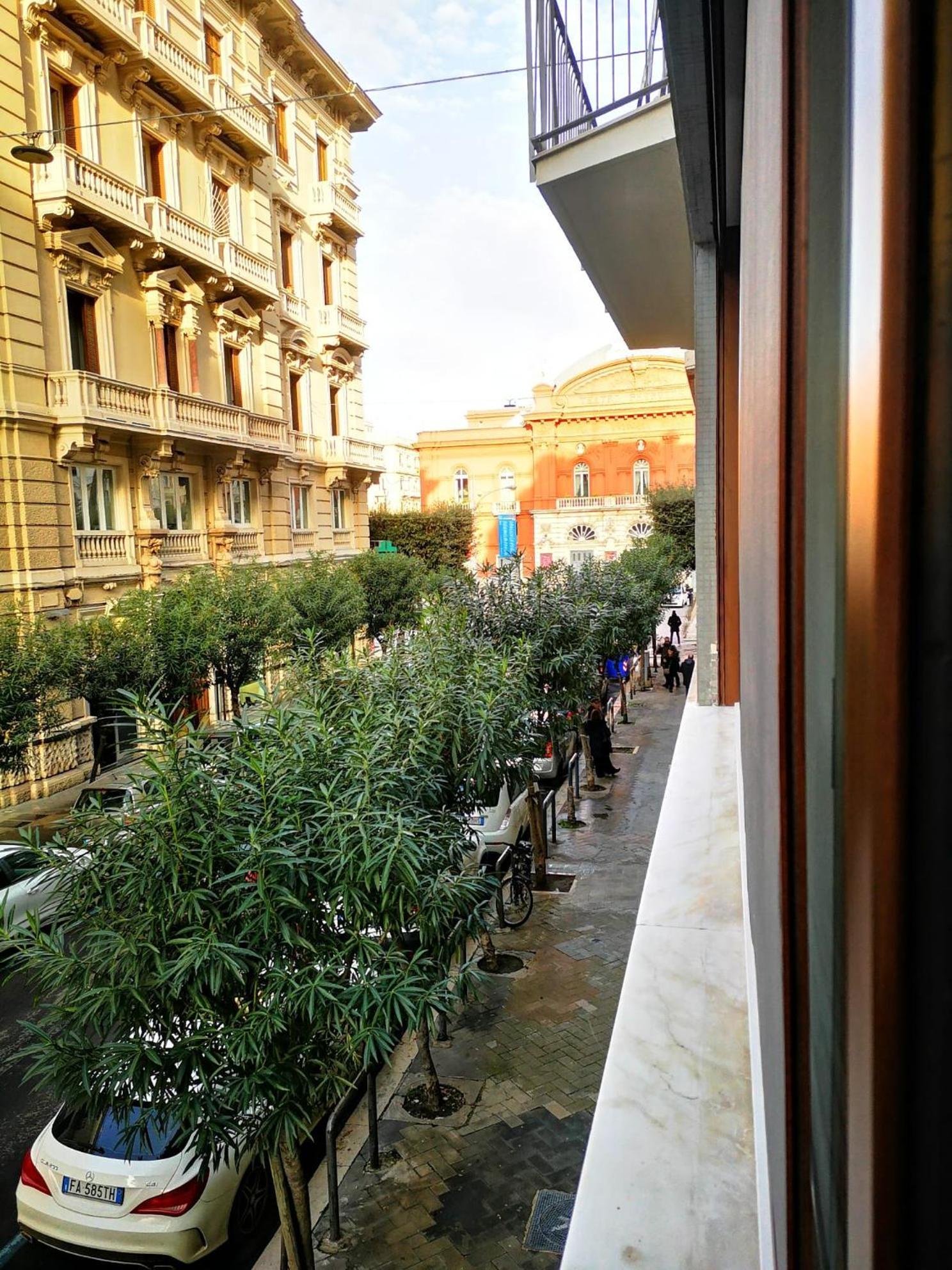 Al Teatro Rooms Bari Exterior foto